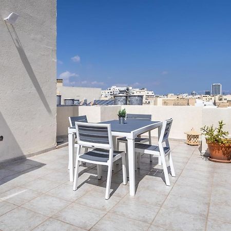 Large Terrace Penthouse Sliema Apartment Luaran gambar